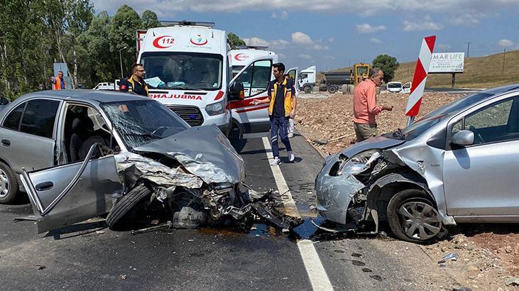 Sivas’ta 4 araç birbirine girdi! Zincirleme kazada 9 yaralı